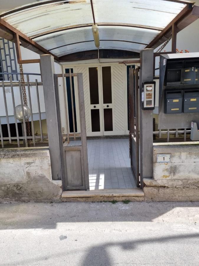 Casa Vacanza Yolo Macerata Campania Exterior photo